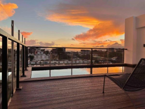 Lovely 2 Bedroom Loft with pool